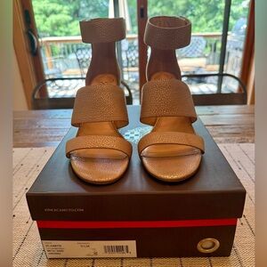 Vince Camuto - Women's Gold Block Heeled Sandals - Size 9.5